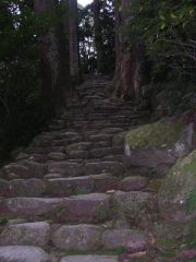 那智の滝への道