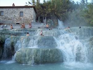 サトゥルニア温泉
